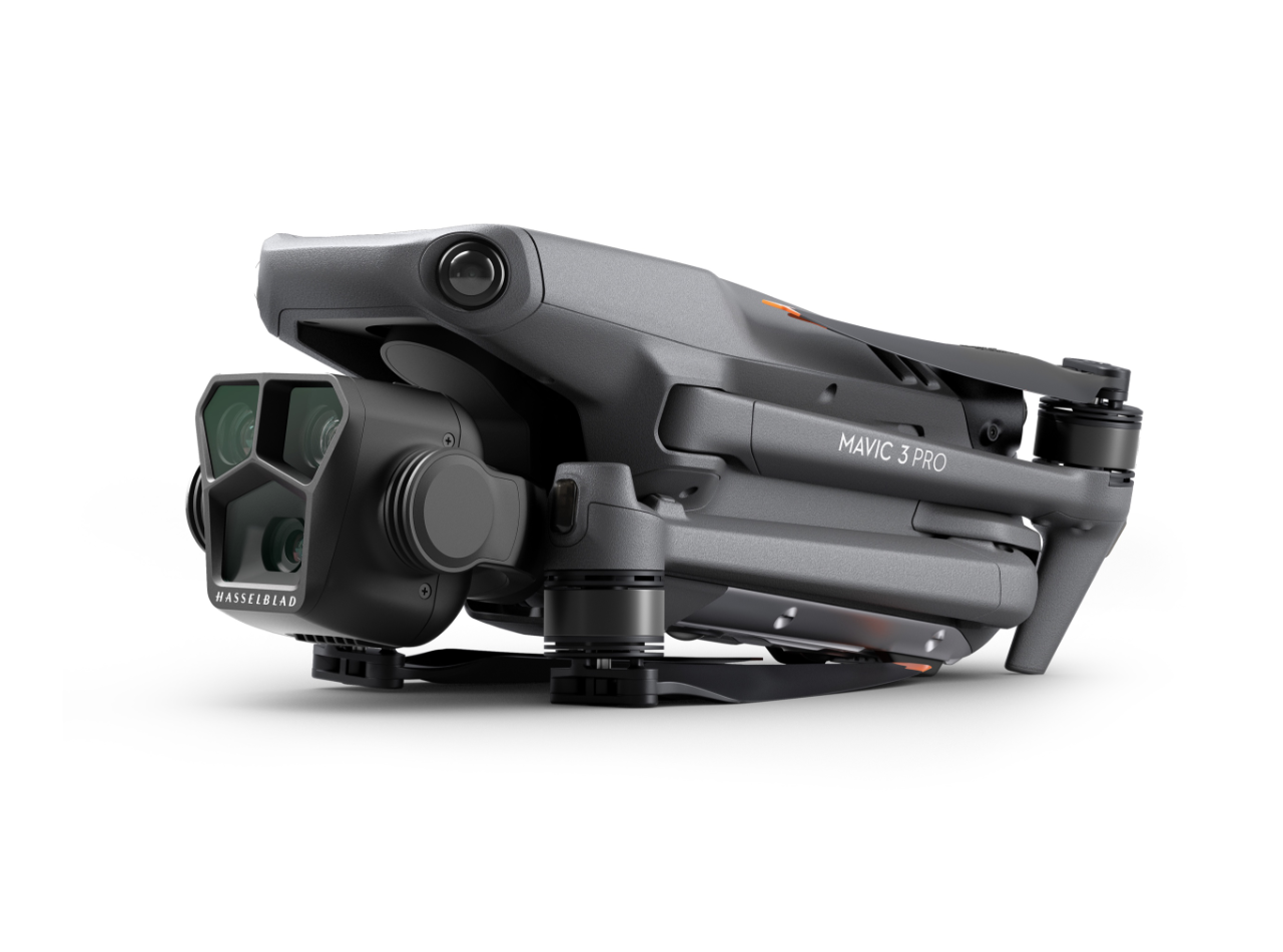 DJI Mavic 3 Pro Fly More Combo