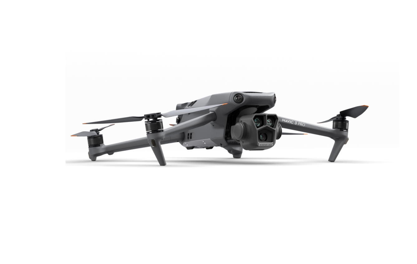 DJI Mavic 3 Pro Fly More Combo